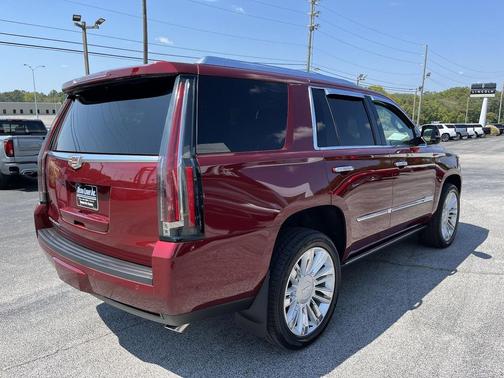 2017 Cadillac Escalade Platinum