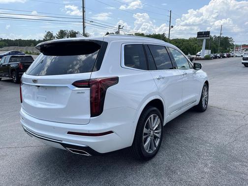 Crystal White Tricoat 2024 Cadillac XT6 Premium Luxury AWD