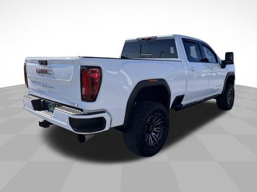 2023 GMC Sierra 2500 AT4