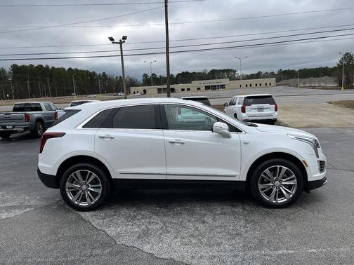 2023 Cadillac XT5 Premium Luxury