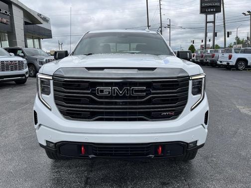 Summit White 2022 GMC Sierra 1500 AT4