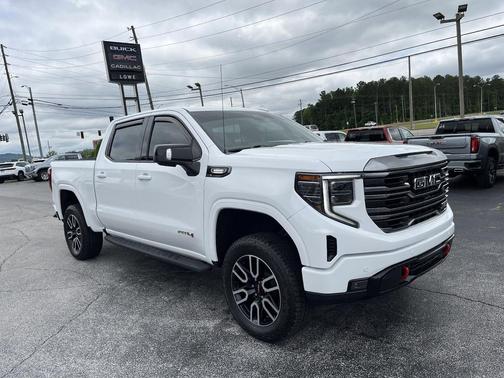 Summit White 2022 GMC Sierra 1500 AT4