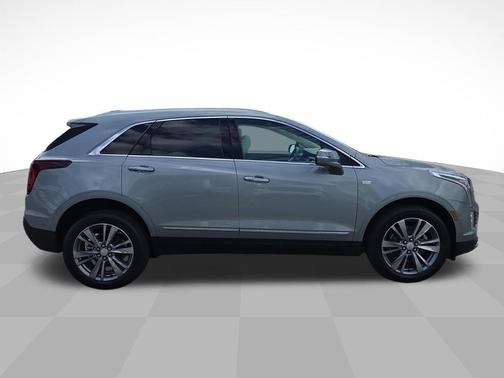 Argent Silver Metallic 2026 Cadillac XT5 Premium Luxury
