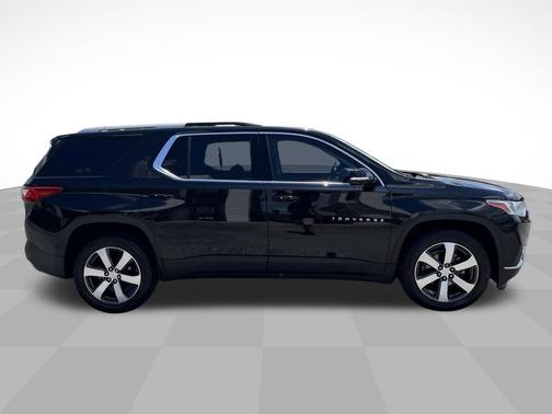 Mosaic Black Metallic 2018 Chevrolet Traverse LT Leather