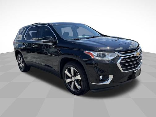 Mosaic Black Metallic 2018 Chevrolet Traverse LT Leather