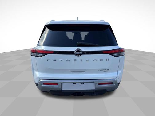 2023 Nissan Pathfinder Platinum 4WD