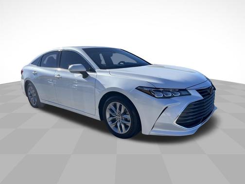 2022 Toyota Avalon XLE
