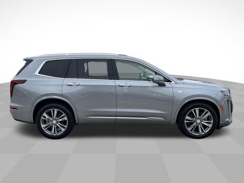 2025 Cadillac XT6 Premium Luxury FWD