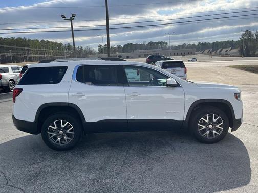 2023 GMC Acadia FWD SLE