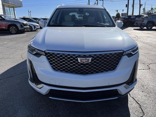 2025 Cadillac XT6 Premium Luxury AWD