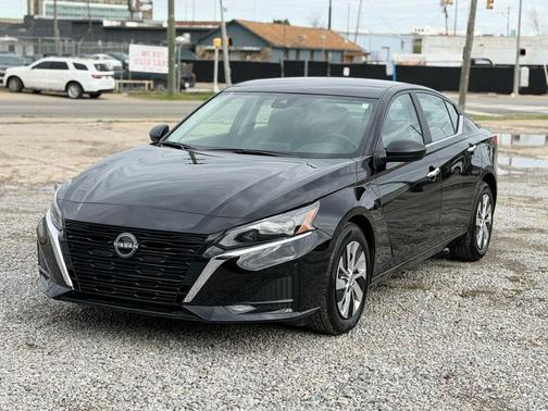 2025 Nissan Altima S FWD