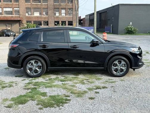 Crystal Black Pearl 2026 Honda HR-V LX