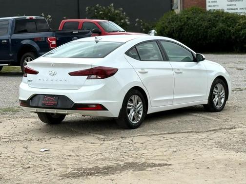 2020 Hyundai ELANTRA Limited