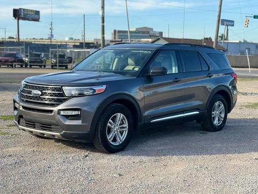 Carbonized Gray Metallic 2023 Ford Explorer XLT