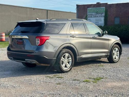 Carbonized Gray Metallic 2023 Ford Explorer XLT