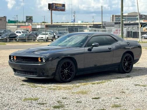 2017 Dodge Challenger SXT