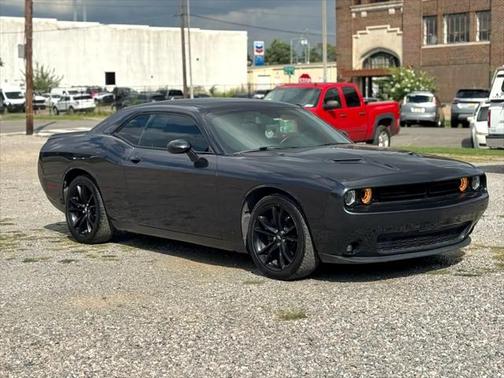 2017 Dodge Challenger SXT