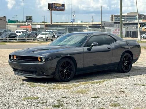 2017 Dodge Challenger SXT