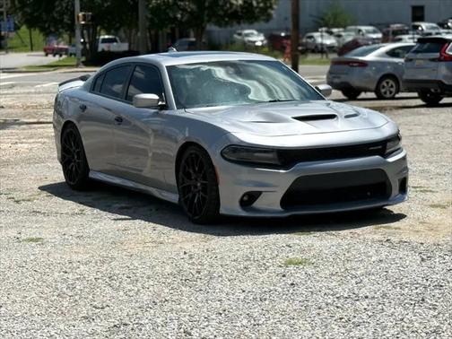 2016 Dodge Charger SRT 392