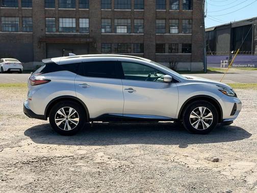 Brilliant Silver Metallic 2023 Nissan Murano SV Intelligent AWD