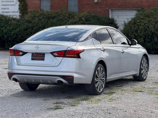 2023 Nissan Altima 2.5 SL