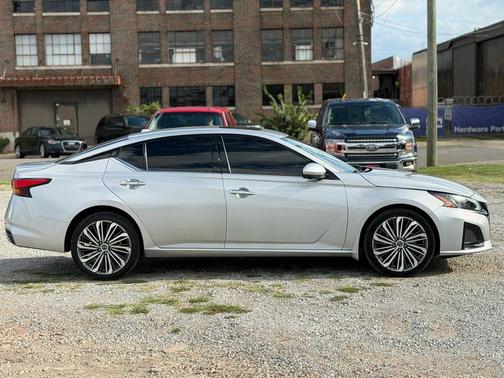 2023 Nissan Altima 2.5 SL