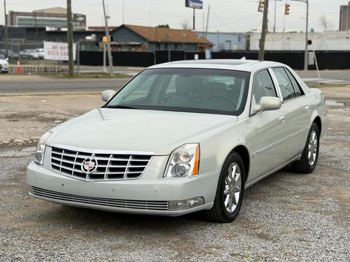 2010 Cadillac DTS Luxury Collection