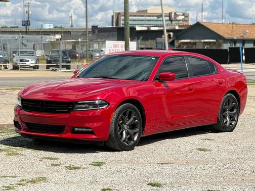 2017 Dodge Charger SXT