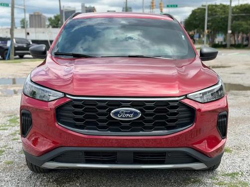 Rapid Red Metallic Tinted Clearcoat 2025 Ford Escape ST-Line
