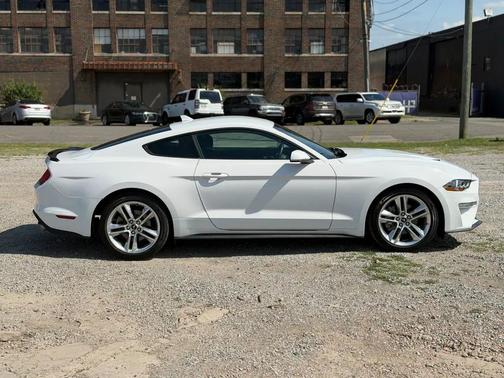 Oxford White 2021 Ford Mustang EcoBoost