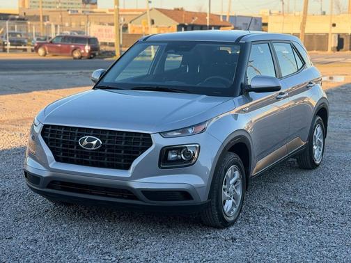 2025 Hyundai VENUE SE