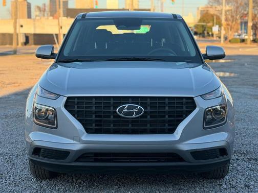 2025 Hyundai VENUE SE