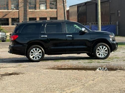 2010 Toyota Sequoia Limited