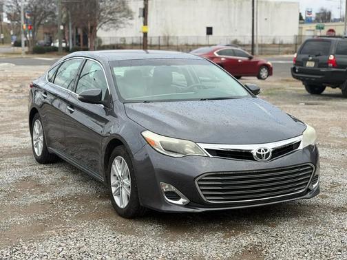 2013 Toyota Avalon XLE