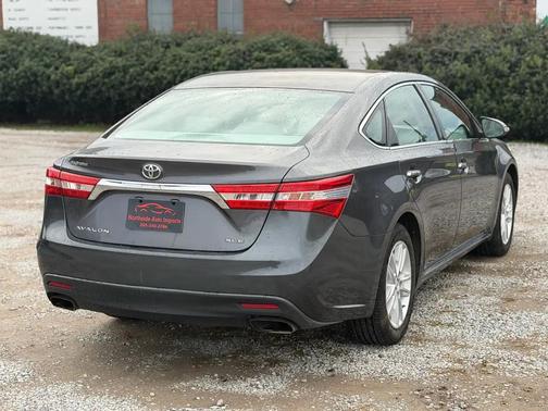 2013 Toyota Avalon XLE