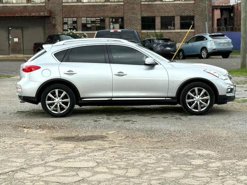 2017 INFINITI QX50 Base
