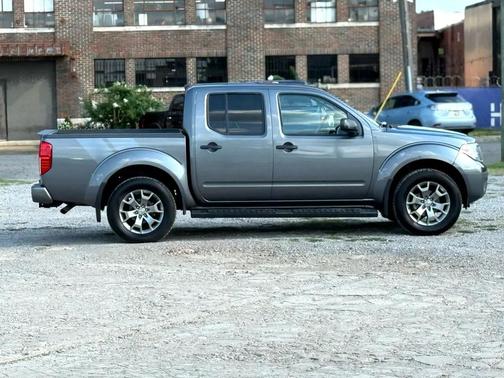 2021 Nissan Frontier SV