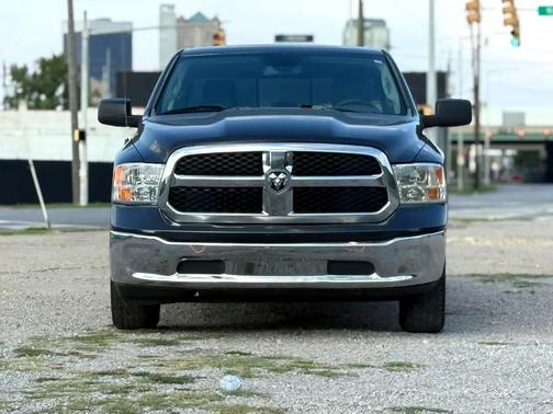 2016 RAM 1500 SLT