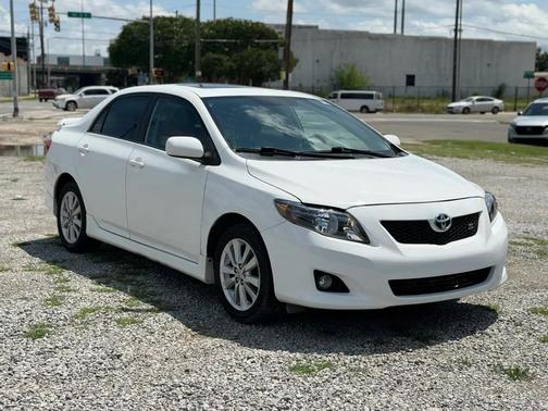 Super White 2010 Toyota Corolla S
