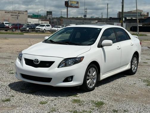 Super White 2010 Toyota Corolla S