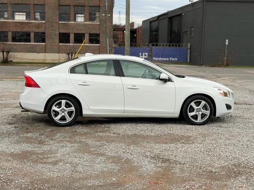 2012 Volvo S60 T5