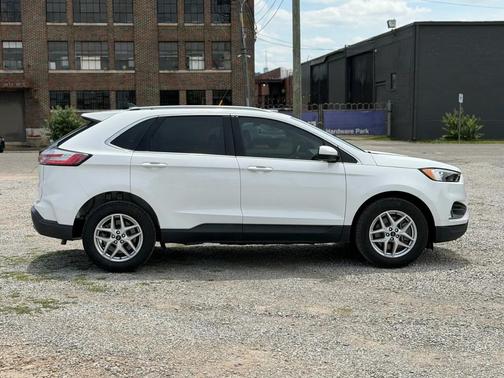 Oxford White 2024 Ford Edge SEL