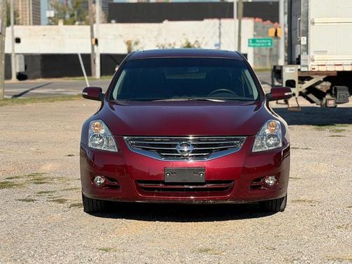 2011 Nissan Altima 3.5 SR