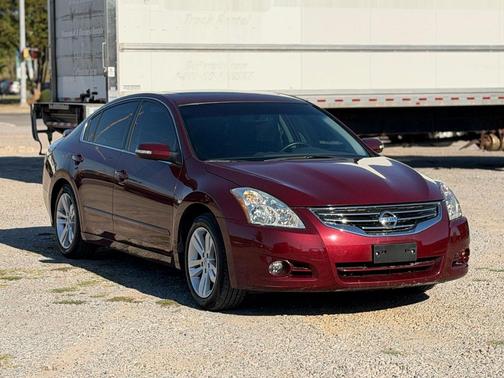 2011 Nissan Altima 3.5 SR