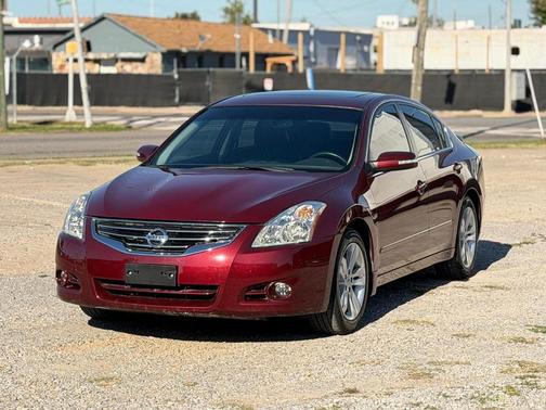 2011 Nissan Altima 3.5 SR
