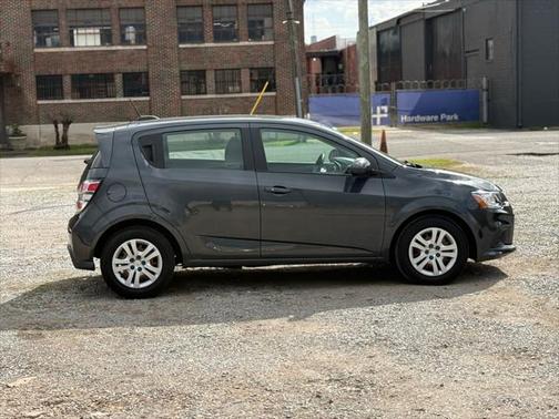 2020 Chevrolet Sonic FWD Hatchback 1FL 5-Door