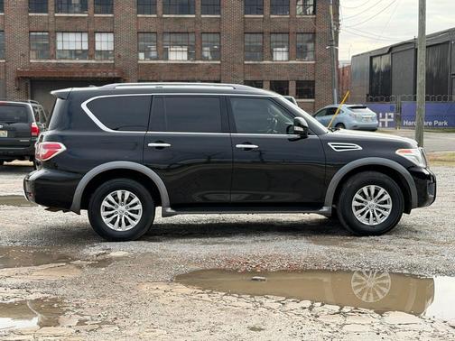2017 Nissan Armada SV