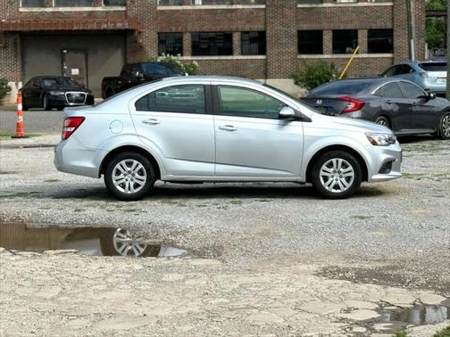 2017 Chevrolet Sonic LS
