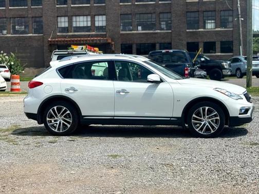 2017 INFINITI QX50 Base
