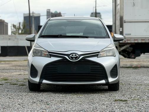2016 Toyota Yaris LE